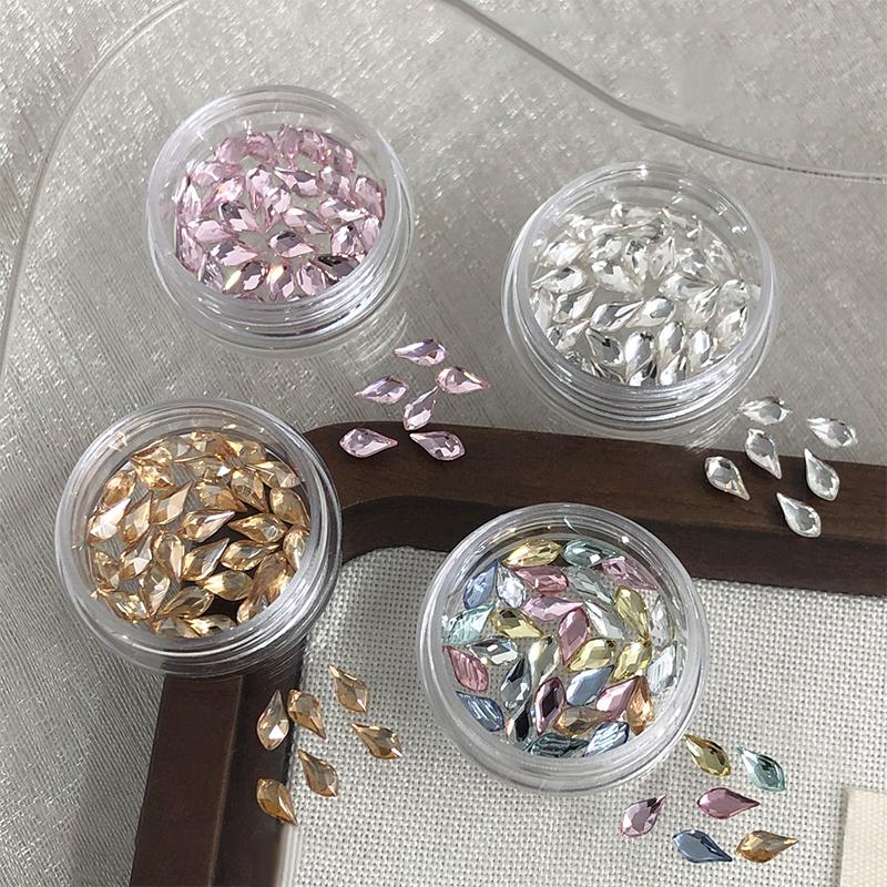 30 Pcs/Box Irregular-Shaped Drill Nail Art 3D Nail Stones Gems Pearl Diy Manicure Decorations Accessories