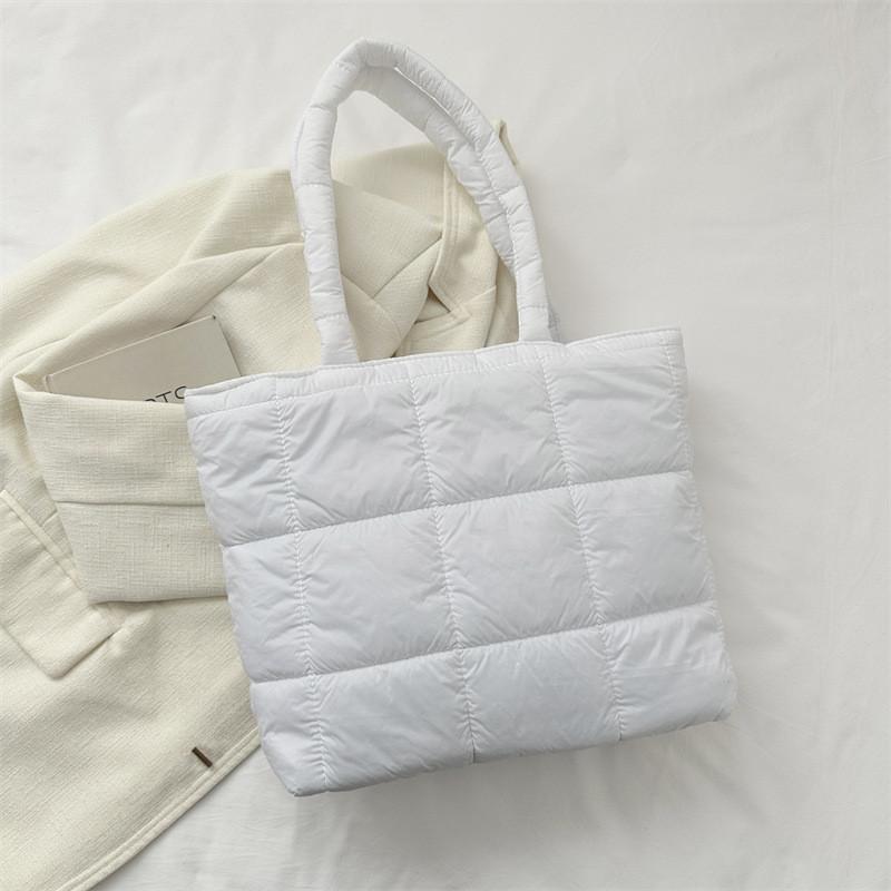 Vintage Chic Shoulder Bag With Soft Cotton Material For Trendy Everyday Wear