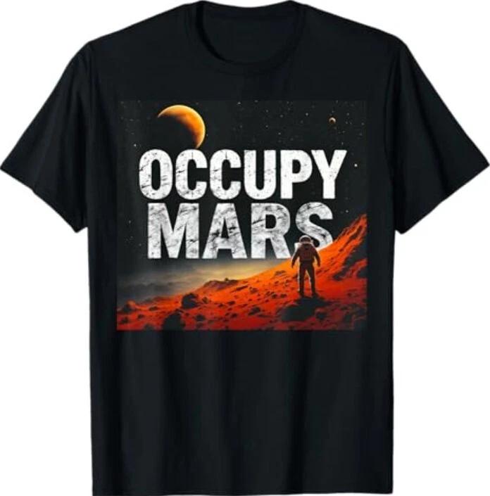Retro Occupy Mars Space Explorer Design for Astronomy Fans T-Shirt XL