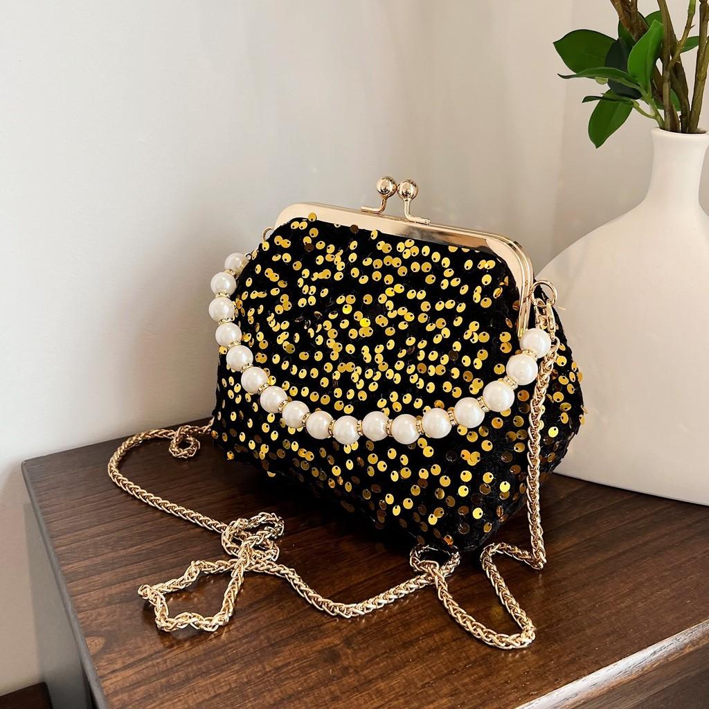 Elegant Vintage Silver Sequin Handbag With Pearl Chain For Stylish Evening Outfits