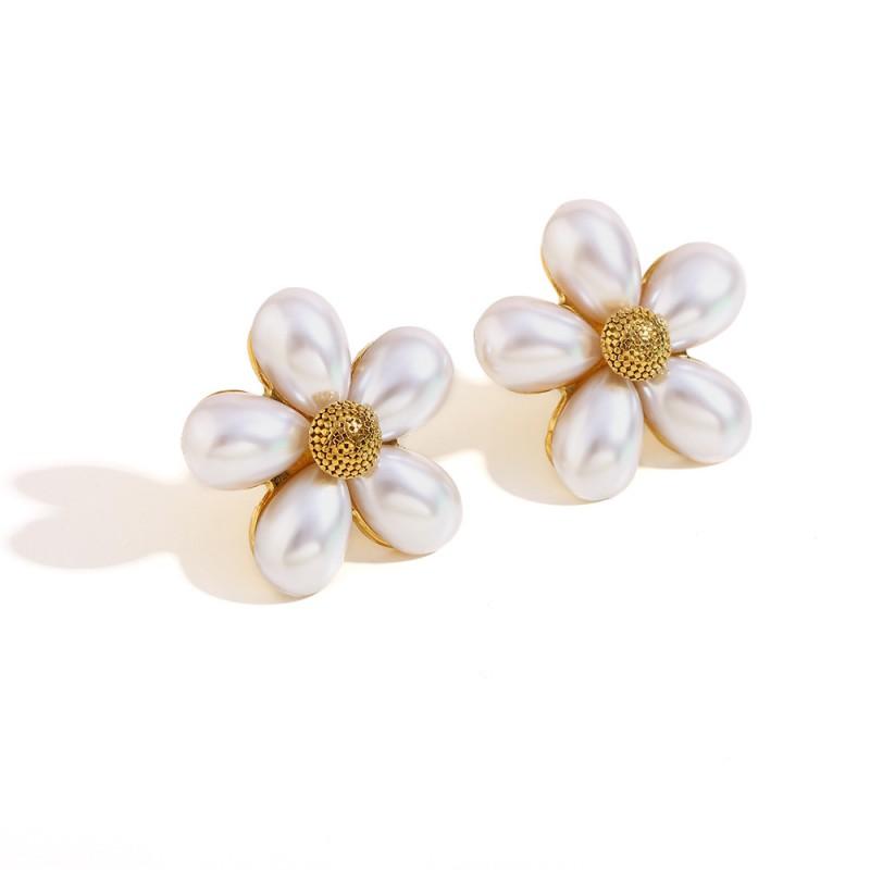 Elegant Stainless Steel 18K Gold Plated French-Style Faux Pearl Flower Stud Earrings Women
