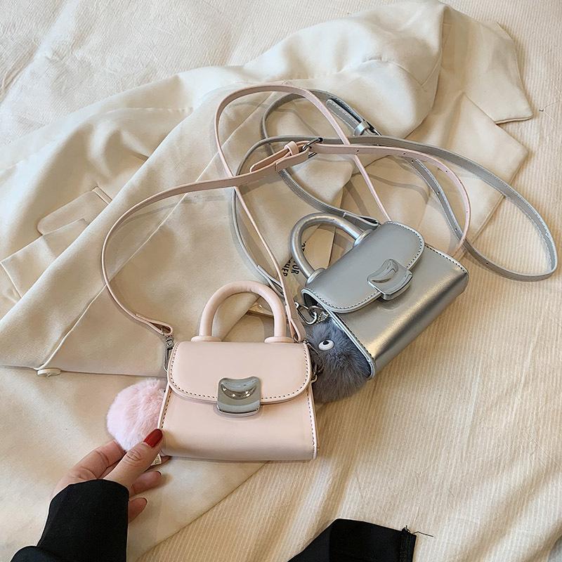New Fashion Versatile Trend Lock Bag Single Shoulder Portable Oblique Span Women's Bag Free Pendant