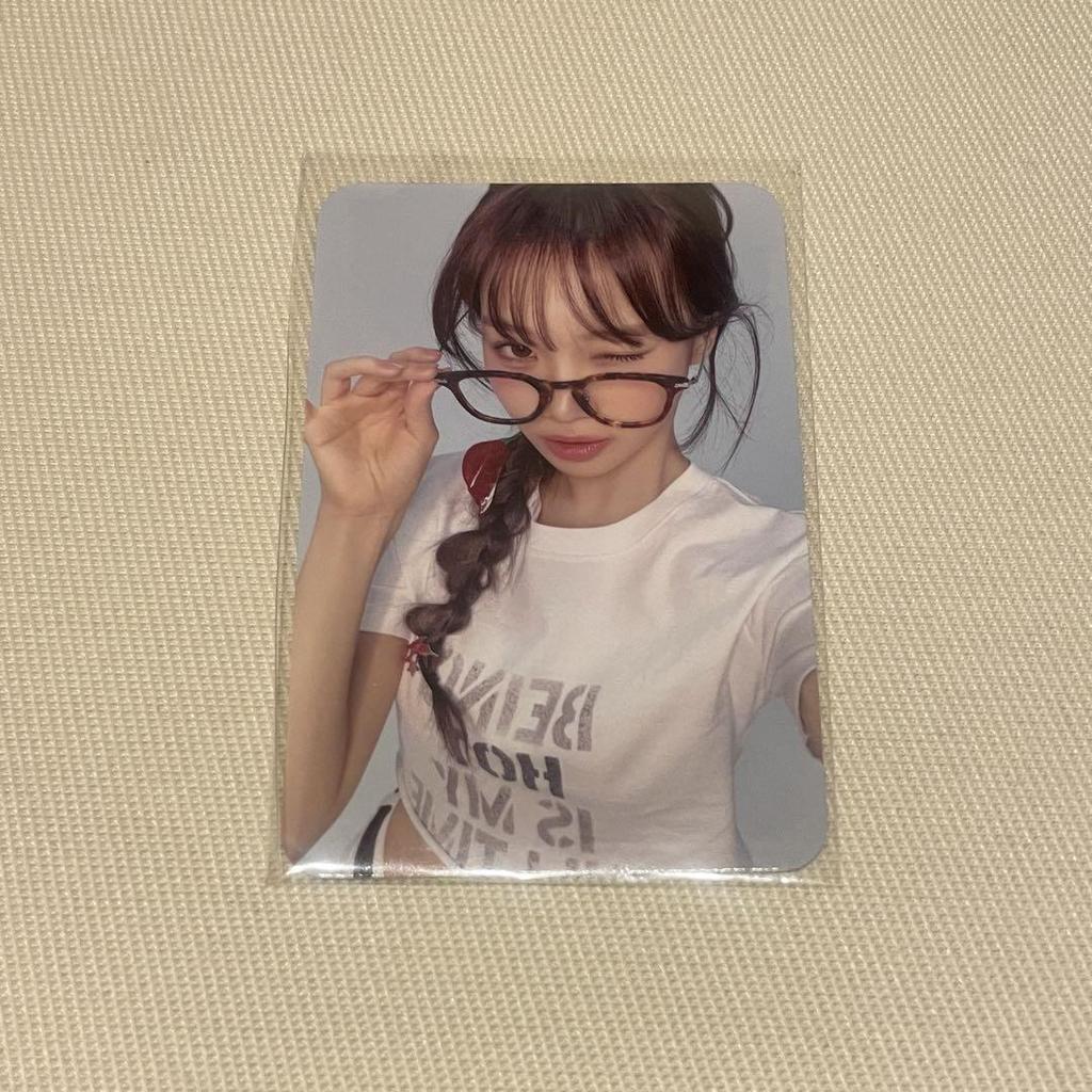 [USED] LESSERAFIM HOT soundwave Lakidro Chaewon trading card