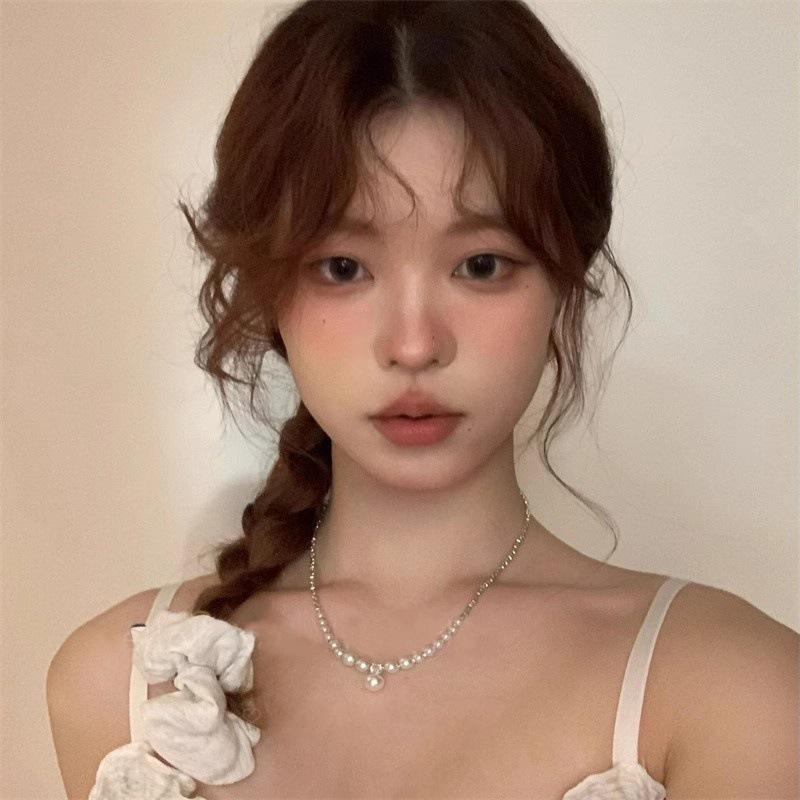 

Elegant Retro Pearl and Silver Choker - Light Luxury Clavicle Necklace