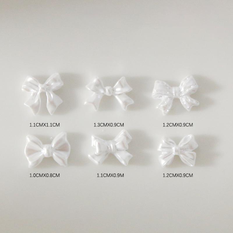30 Pcs Nail Art Jewelry White Pearlescent Butterfly Jewelry 3D Nail Art Decoration Accessories Supplies For Diy Manicure Design