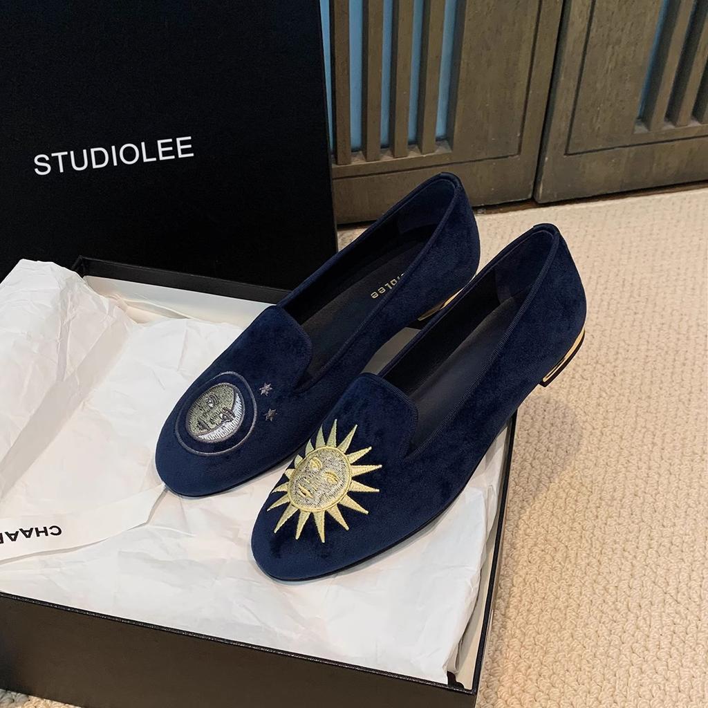 Sheepskin version~ Exquisite embroidery one-pedal velvet flat-soled soft-soled Loafu Doudou single shoes