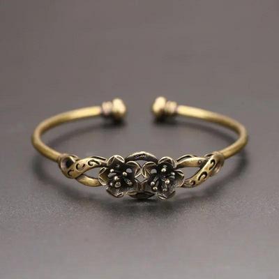 Creative Simple Gifts Retro Brass Flower Pattern Princess Bangle Classic Pure Copper Open Bracelet Ancient Wristband Gift