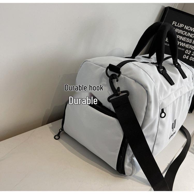 Lightweight Waterproof Duffel Bag for Fitness, Yoga, and Sports – Crossbody Barrel Design