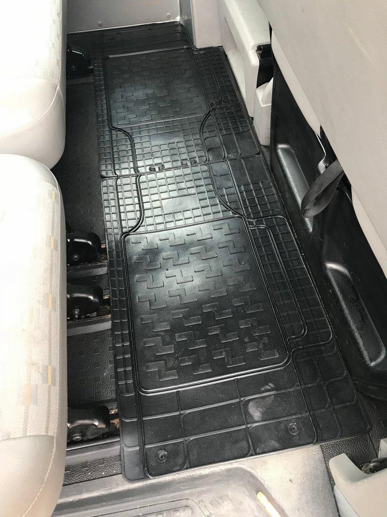 

Задні килимки (2 шт, Polytep) для Volkswagen T5 Caravelle 2004-2010 рр.