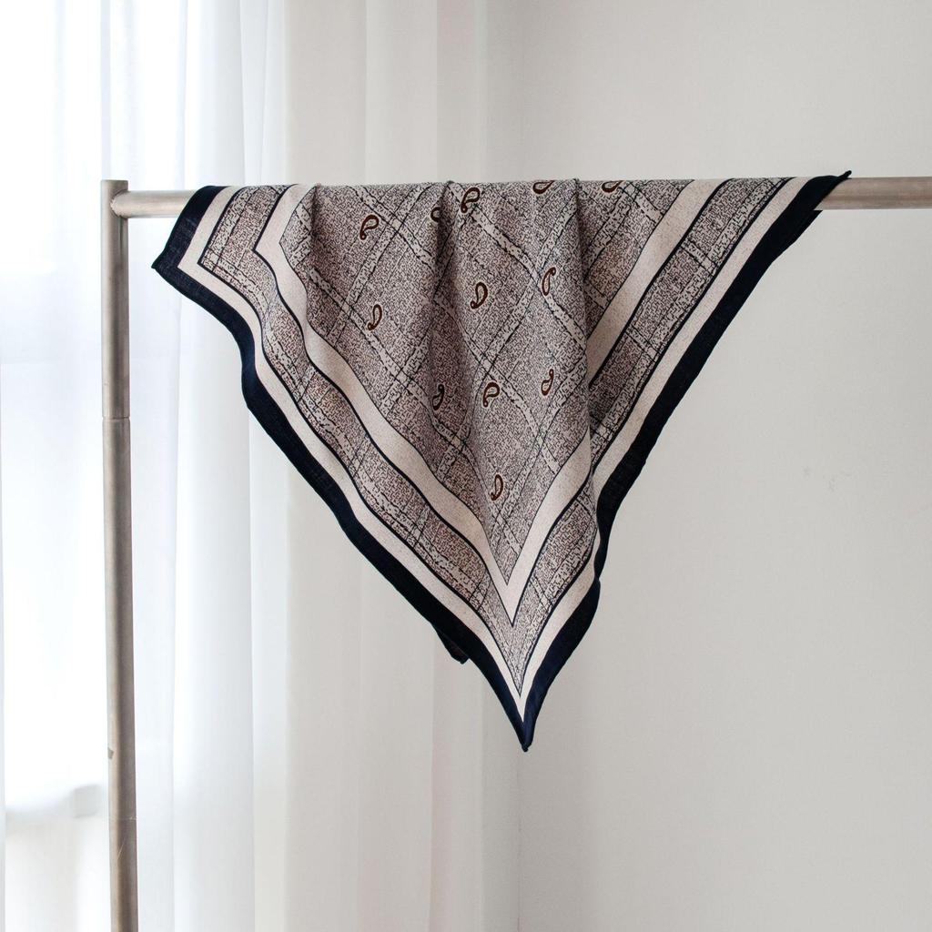 Paisley Cashew Silk Wool Scarf - Women's Autumn/Winter Hand-Rolled High-End Square Neck Tie, 70x70 cm