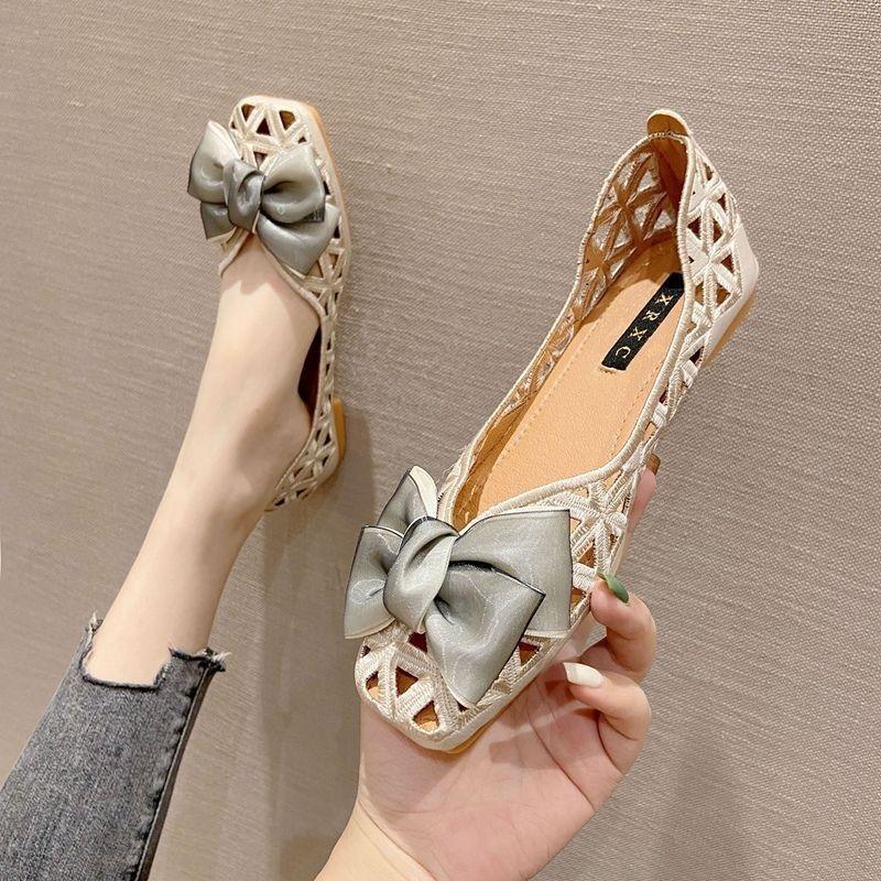 Sandals Women's 2025 Summer Women's Shoes Roman Style Embroidery Hollow Retro Square Head Flat  Shoes Breathable Hole Shoes