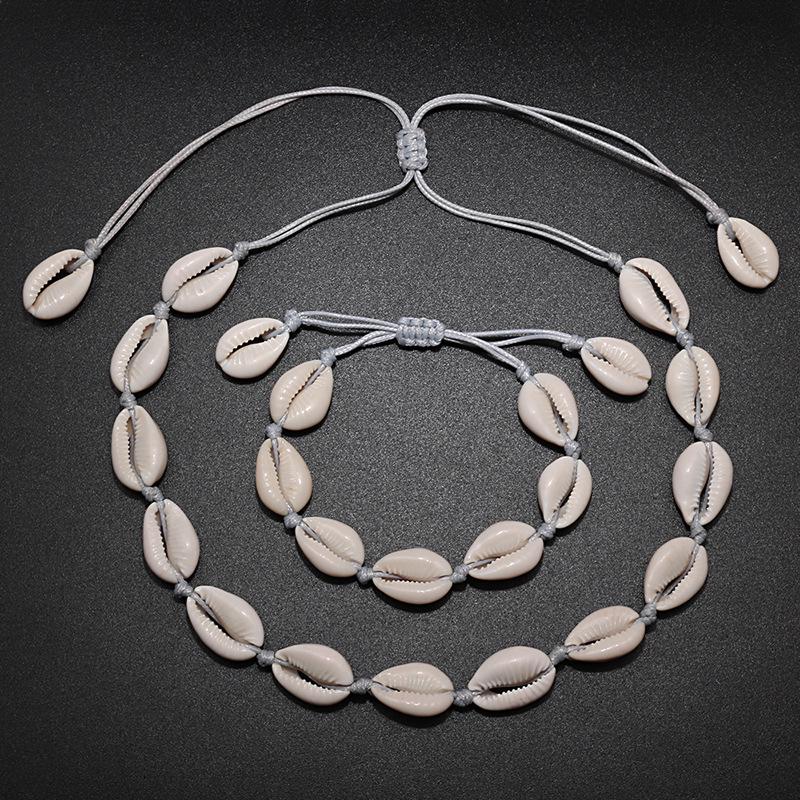 Seaside Resort Jewelry Set: Shell Clavicle Necklace Choker & Adjustable Bracelet.