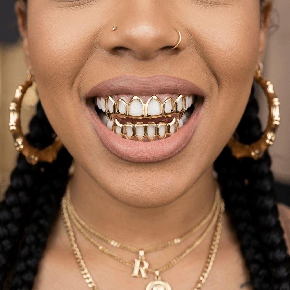 Eco-friendly Copper Hollow Teeth Grillz Top Bottom Set Anti Slip Teeth Jewelry Rapper
