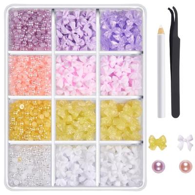 Nail art – Strass e decorazioni per unghie