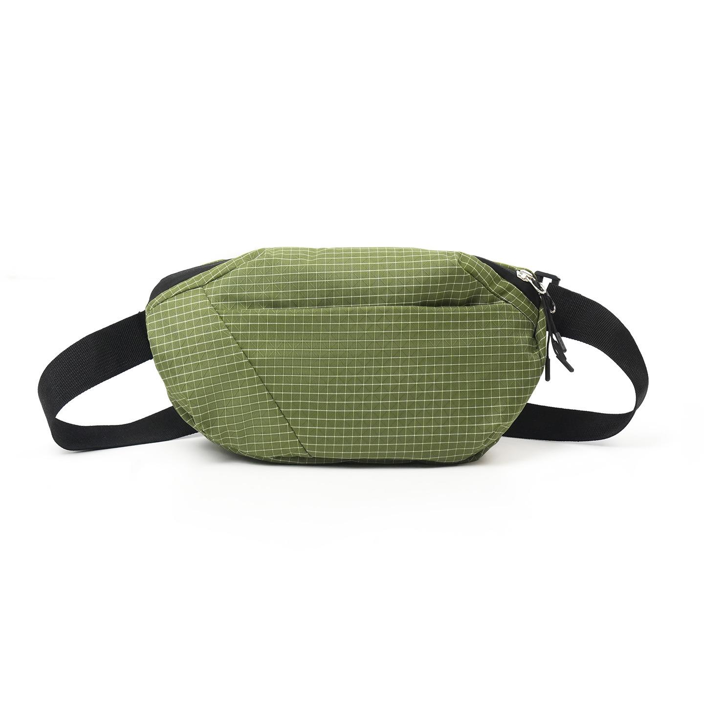 

Outdoor functional messenger bag, men s and women s lightweight sports breast bag, leisure commuter bag, trendy mobile phone bag зелений