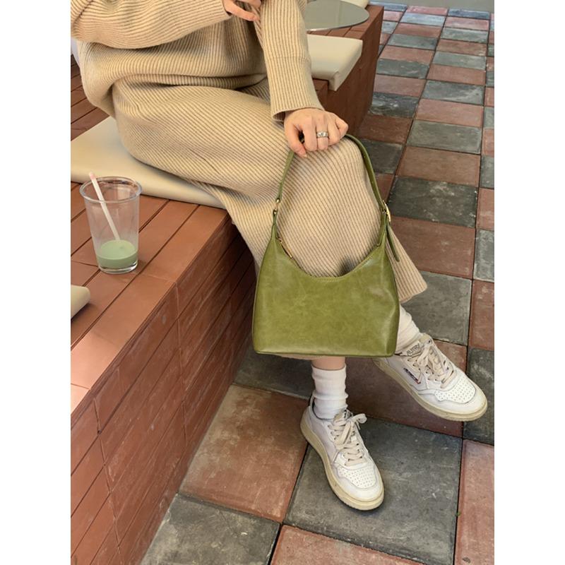 Сумка Bagbag для женщин новая популярная контрастная цветная сумка через плечо корейская Ins Niche Design Texture сумка на одно плечо подмышкой 2874₽