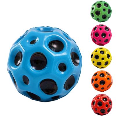 Hüpfball für Kinder, nützlicher Lochball, weicher Hüpfball, Fallschutz, Mondform, poröses Spielzeug für den Innenbereich, ergonomisches Design, MIT