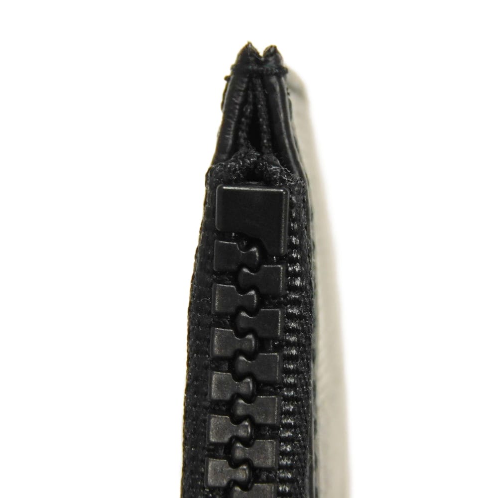 Used 9539 Matte Crystal GG Fragment Case 780177 FAC90 1088 7943 Card Case, Excellent Condition Interlocking G Black