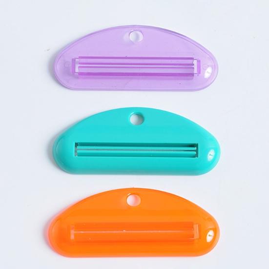 3Pcs Compact Toothpaste Dispensers Ergonomics Squeezing Universal Toothpaste Squeezer Bathroom Gadgets Bathroom Supplies