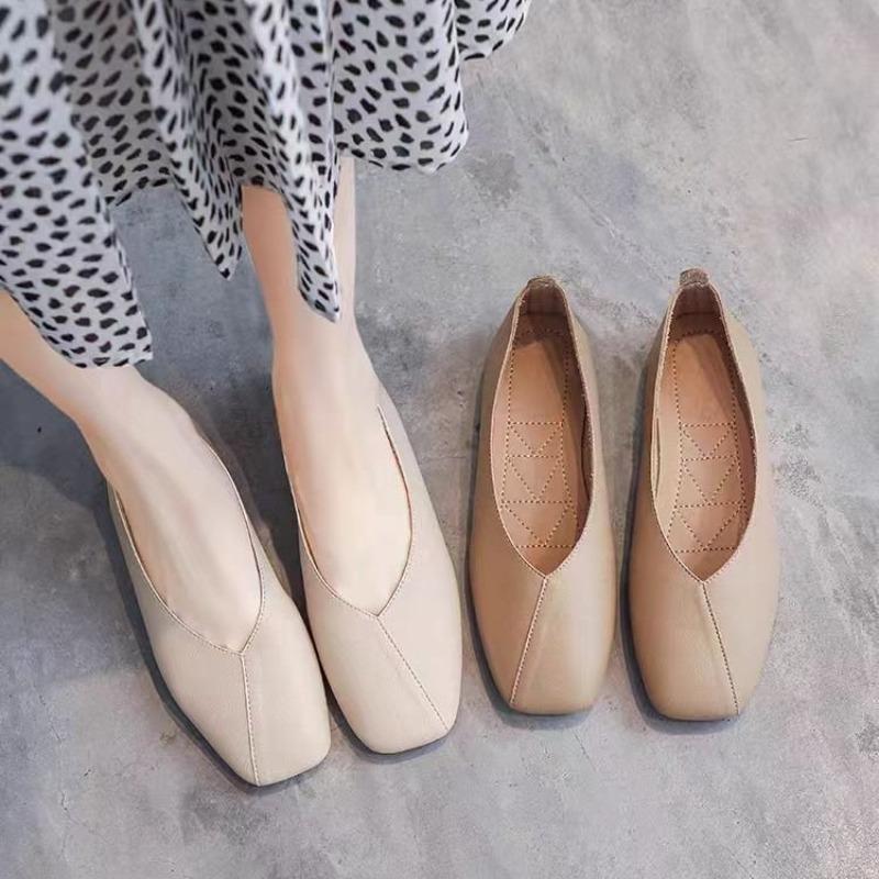 Square Head Flat Sole Single Shoes Women's Shallow Mouth Soft Sole Doudou Shoes Autumn Gentle Wind with Skirt Ladyshoes