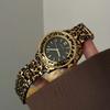 Leopardenmuster-Uhr für Damen, Vintage-Quarzuhr, High-End und luxuriöse Armbanduhr, Kleine goldene Uhr, Trendige Damenuhr.