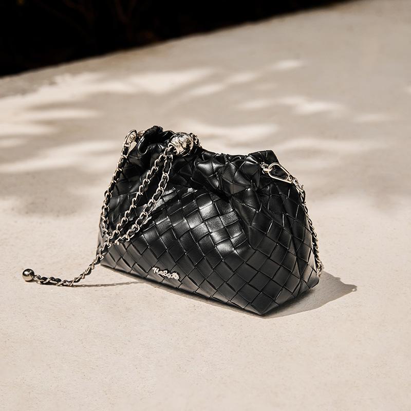 Mrs. Qiao Bag 2025 Cloud Bag Autumn Winter Chain Bag Women's Crossbody Small Bag Woven Genuine Leather Women's Bag