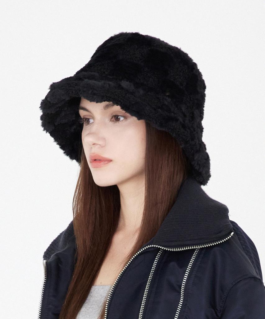 ULUK Circle-Decorated Check Fur Boucle Bucket Hat_Black