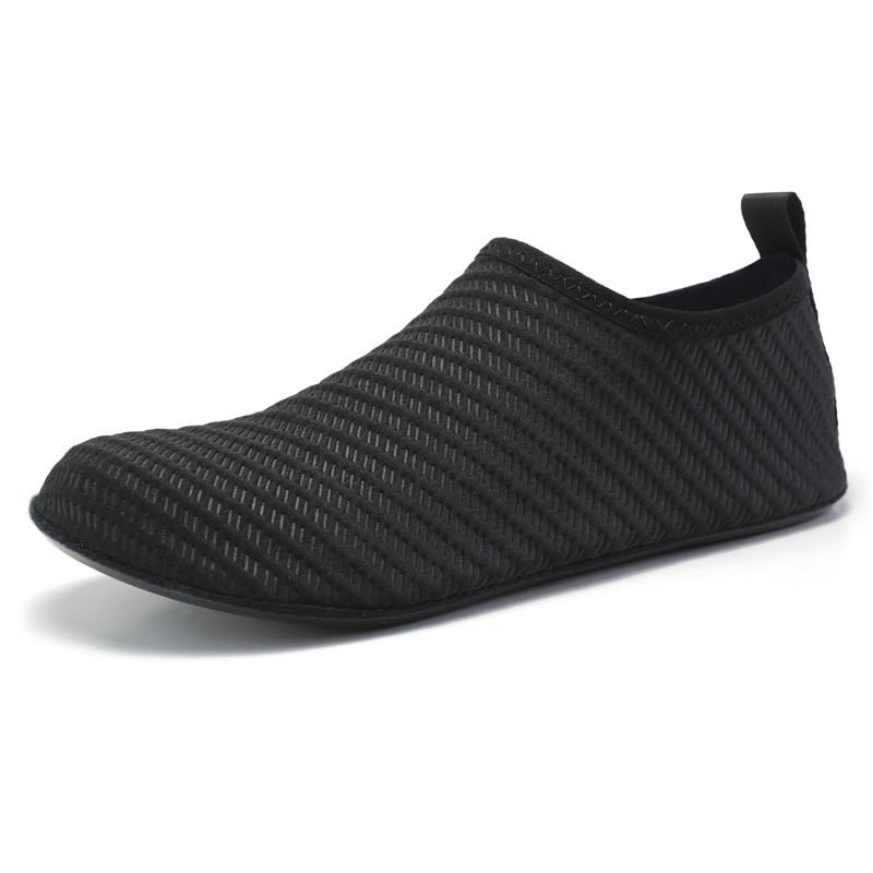 Hot sale Black Men Aqua Shoes Quick Drying Beach Barefoot Shoes Men Women Yoga Shoes Summer Swimming Shoes Unisex Diving Socks