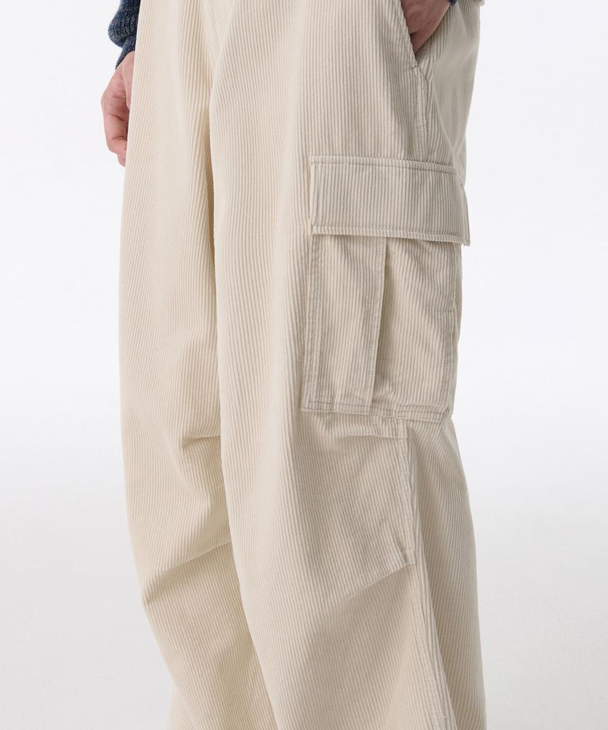 MUSINSA STANDARD Corduroy Parachute Cargo Pants [Cream]