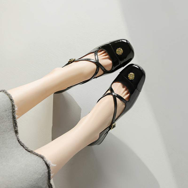 Krazing Pot Sheepskin Square Toe Med Heels Autumn Summer Shoes Metal Flowers Women Mary Janes Fashion Pumps