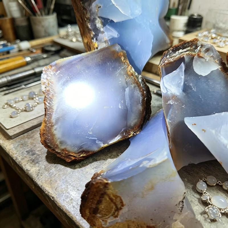 90-100g Natural Blue Chalcedony Stone Rough Agate Mineral Specimen For Jewelry Making DIY Bracelets Home Decoration Stone