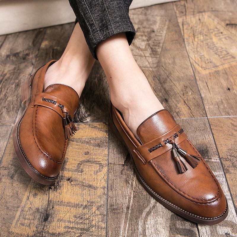 Pointed Casual Shoes for Men Fringed Slip-on Men's Shoes Beef Soles Bean Boat Fashion Luxury Designer Shoes Man