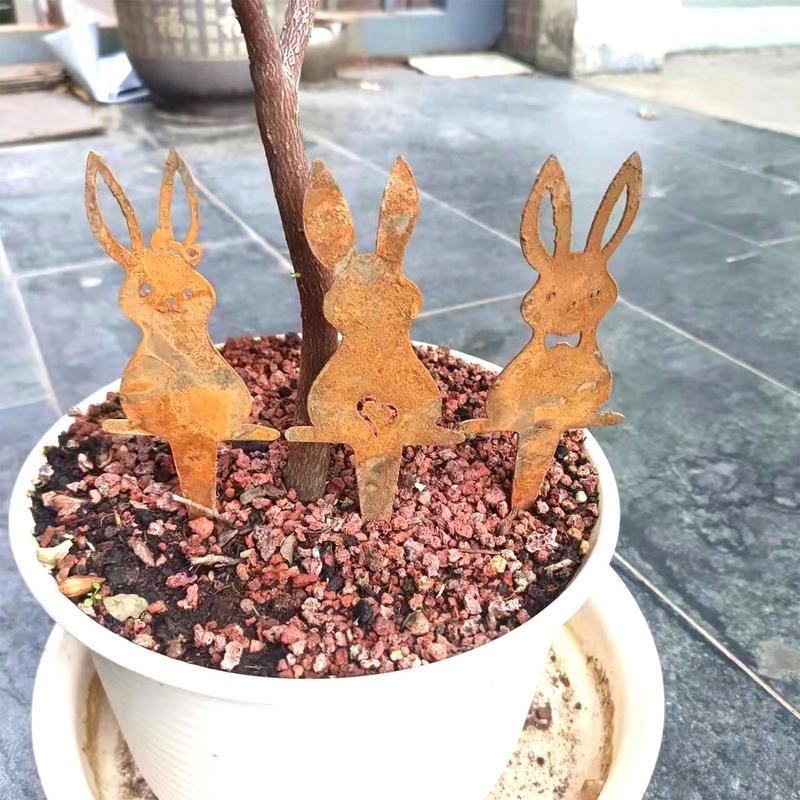 Easter three piece bunny yard garden insert decoration Rustic iron Rabbit Garden Stake Outdoor Yard Art for Farmhouse Decor