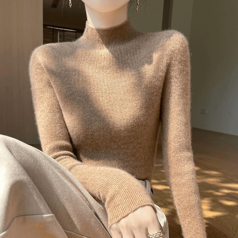 Women's Black Wool Semi-High Neck Base Layer Sweater - Soft, Comfortable, Slimming Fit for Autumn/Winter.
