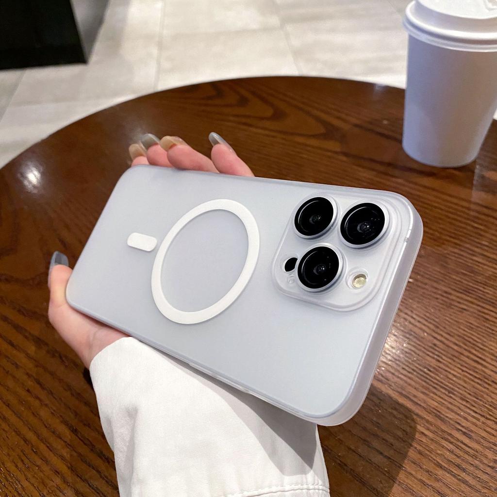 Applicable To Apple 16promax Mobile Phone Case PC Ice Fog Magnetic Absorption IPhone 15Pro Skin Feeling Matte 16e Lens Film