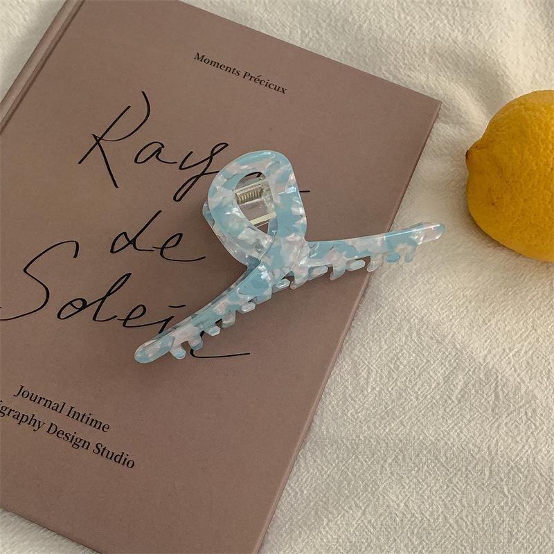 Korean Imitation Acetate High-End Shark Hair Clip - Elegant Hair Accessory for Stylish Looks