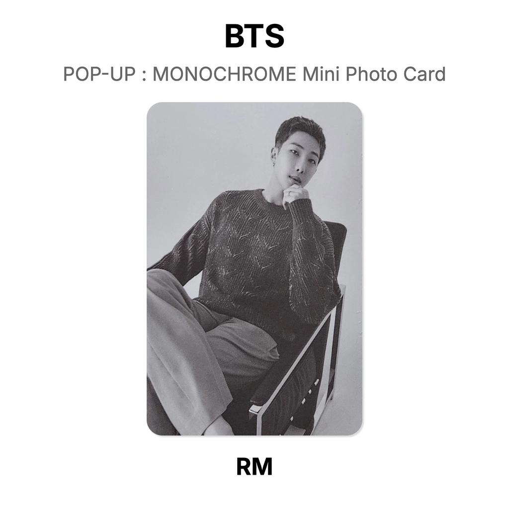 BTS SURGIR : TARJETA FOTOGRÁFICA MINI MONOCROMÁTICA Fotocarte Oficial