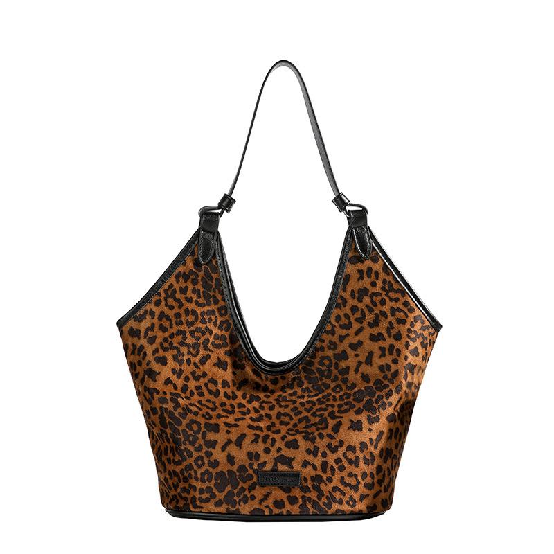 

Large Capacity Leopard Print Bag Women s New Commuter Shoulder Bag Tote Bag