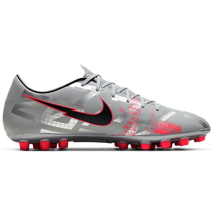 Nike Scarpe da Calcio Mercurial Vapor 13 AG Calzature Unisex Grigio Rosso BQ5518-906