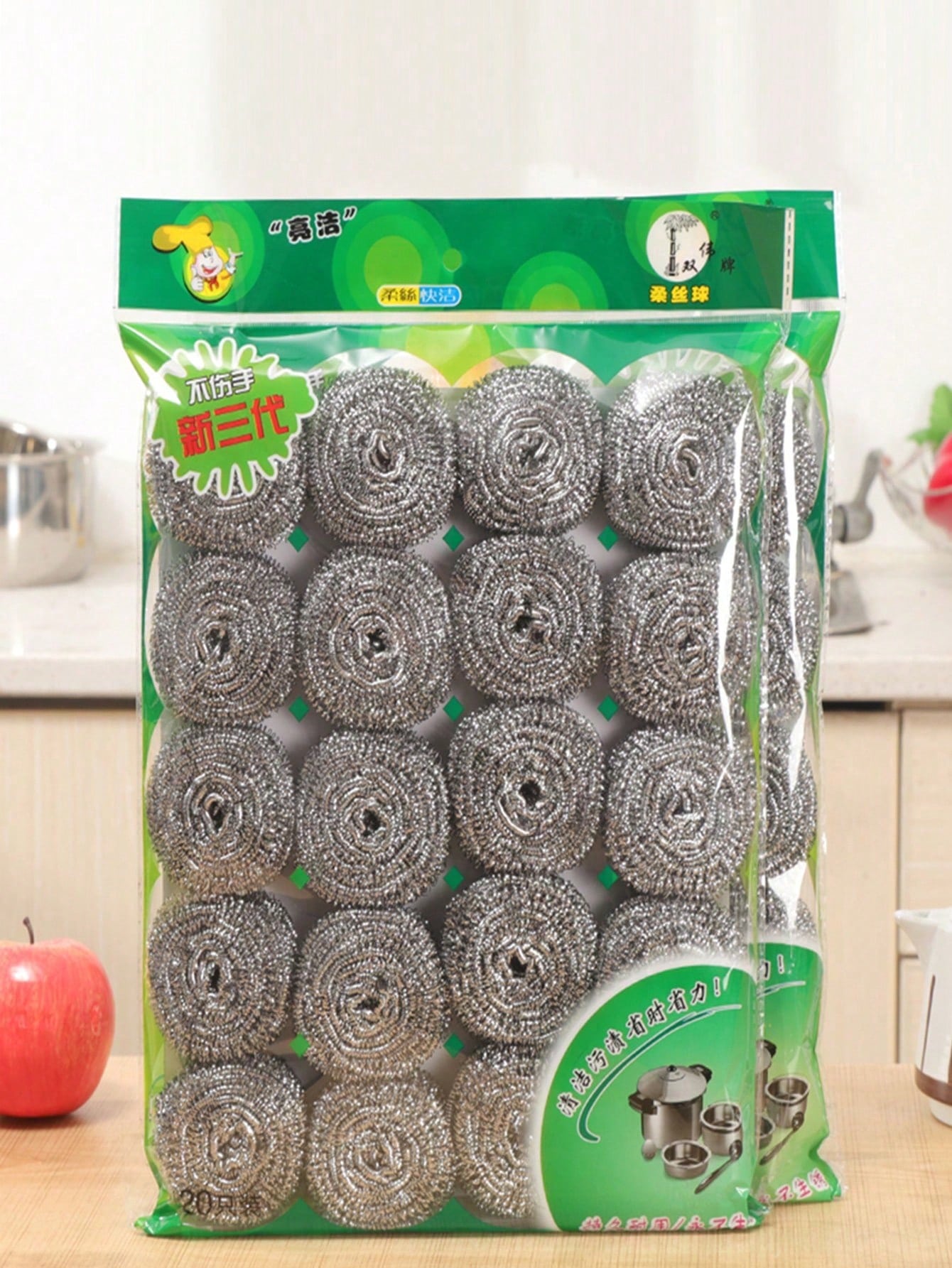 

Stainless Steel Brush Cleaner Balls, Multi-Purpose Kitchen Cleaning Scrubber. Essential Cleaning Tool For Home, Outdoor, & BBQ. 2-In-1 Sponge one-size серебряный