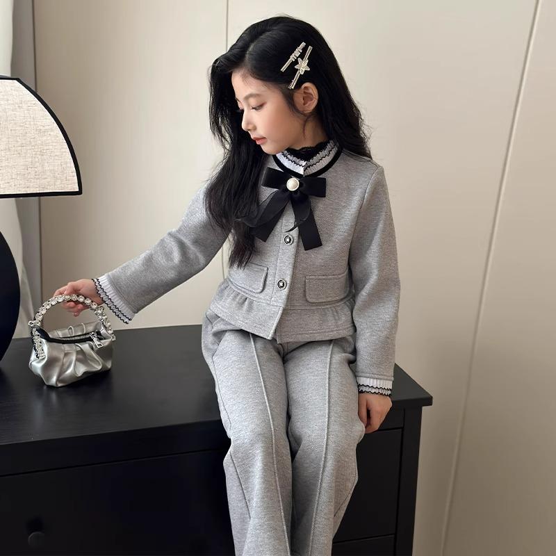 College Style Girls' Autumn Set Long Sleeved Bow Detail Top Flared Pants Two-Piece Fashionable Fall Outfit