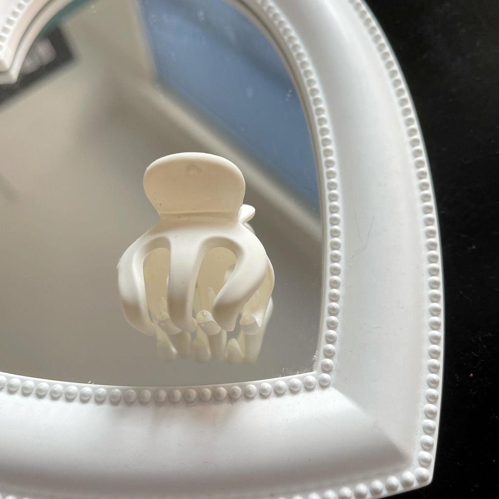 Black Anti-Sagging Small Shark Claw Clip for High Ponytails - Women's Hair Accessory