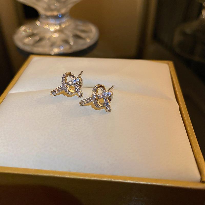 Silver Needle Zircon Flower Pearl Stud Earrings Exquisite Light Luxury High-end Earrings Niche White Versatile Earrings