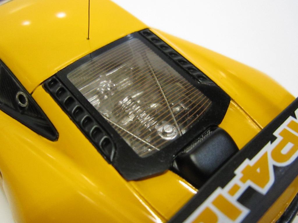 PRAWDZIWA SKALA McLaren GT3 2011 Prezentacja Model 1/43 MP4-12C