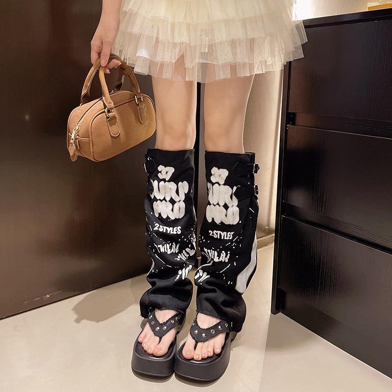 Alphabet graffiti canvas trousers pleated stacking boots niche design boots women's new cool boots