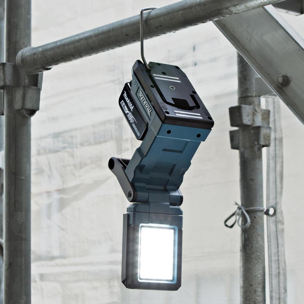 Makita ML819 18V Cordless Magnetic LED Work Light, Portable & High-Lumen