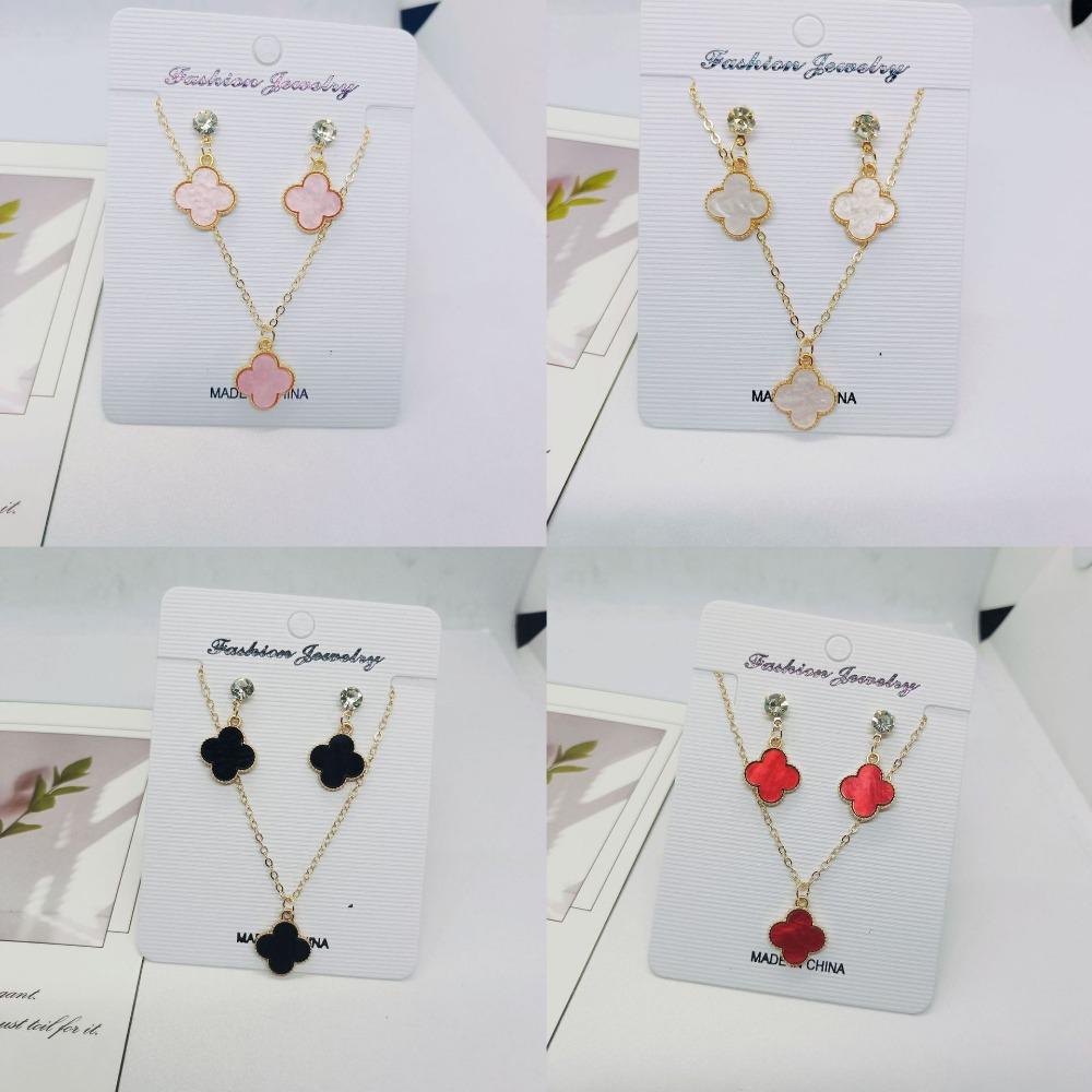 Four-leaf Clover Jewelry Set for Women Simple Lucky Flower Necklace and Earrings Set