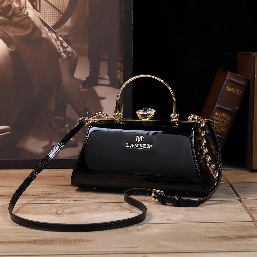 2025 New Patent Leather Bag Trendy Clip Chain Middle-aged Women's Bag Fashion Versatile Single Shoulder Crossbody Underarm Women's Bag