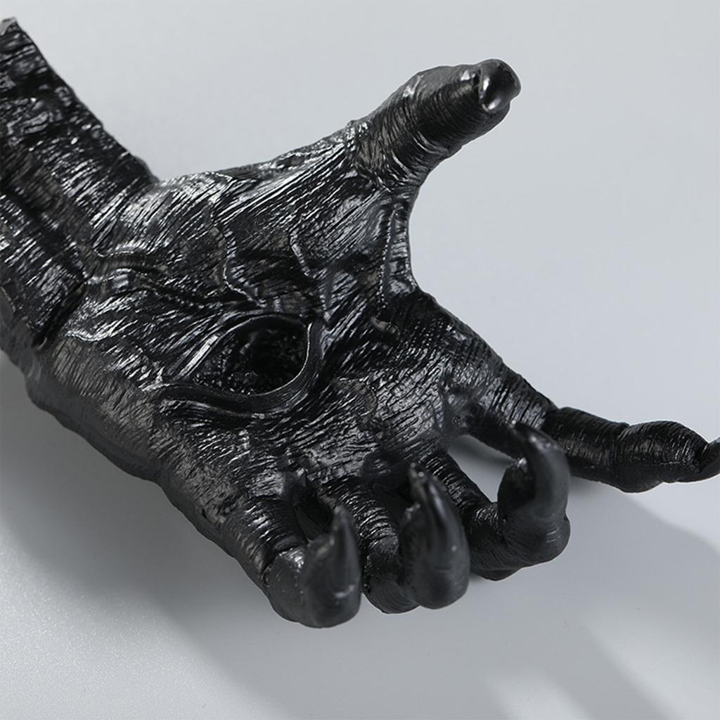 1 Set Halloween Resin Craft Claw Hook Halloween Claw Resin Craft Creative Ghost Hand for Haunted House Decoration