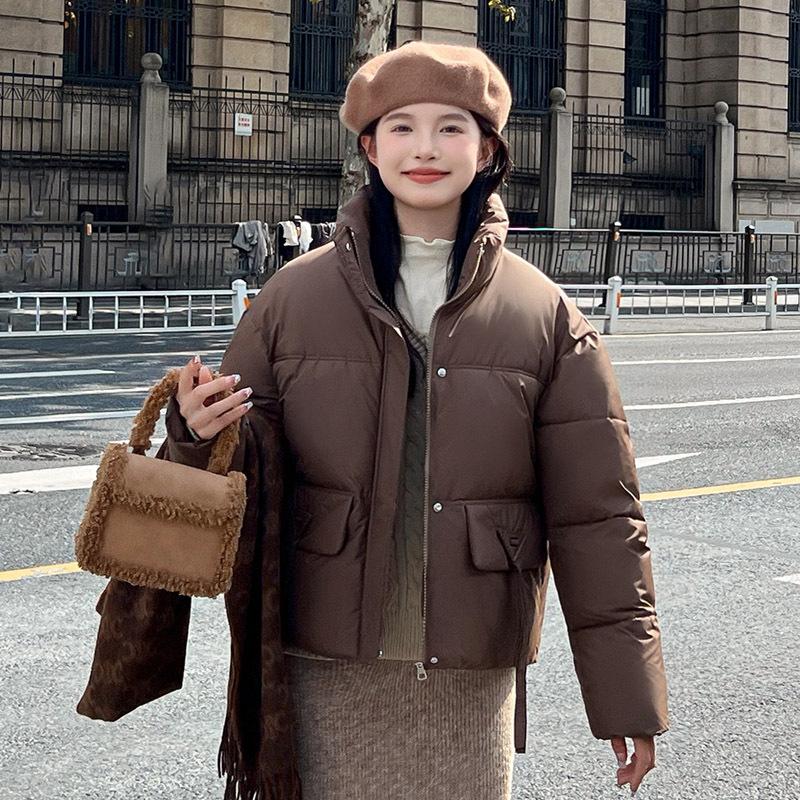 Short bread clothes, down cotton clothes for women, small people, thickened stand-up collar, warm and casual temperament, winter cotton jacket.